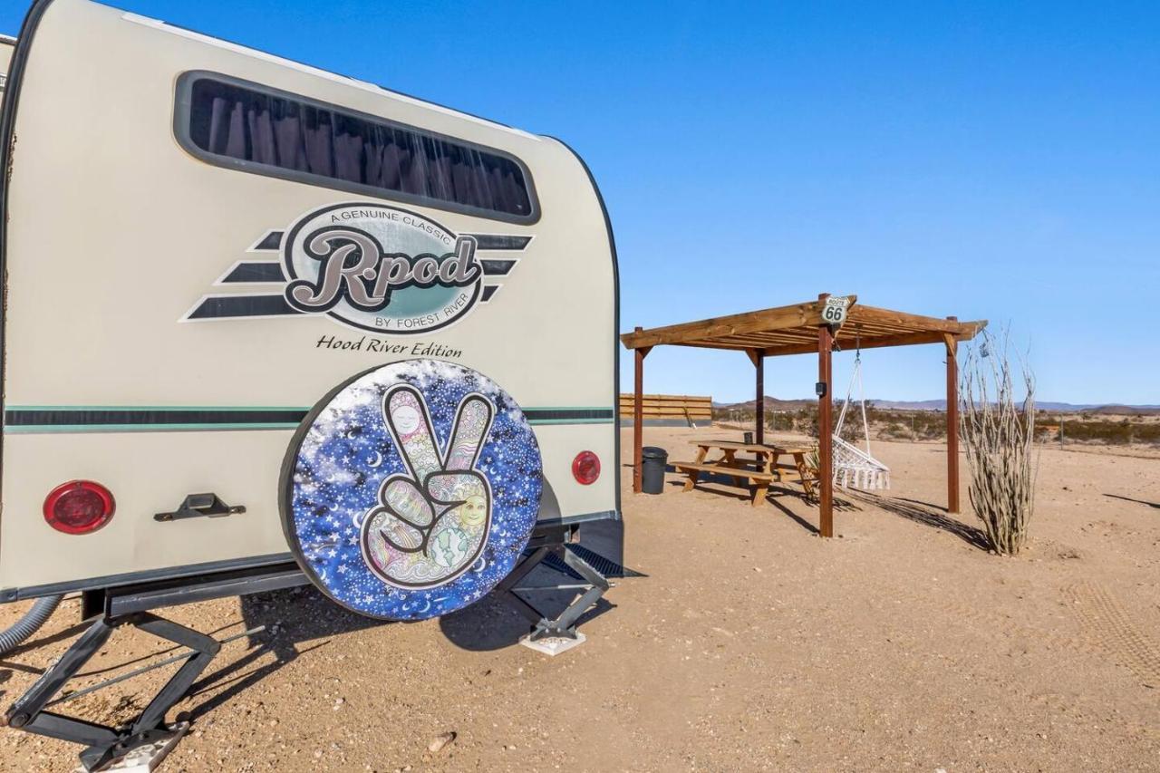 Campsite Jt Village - Lil Miss Daisy Joshua Tree