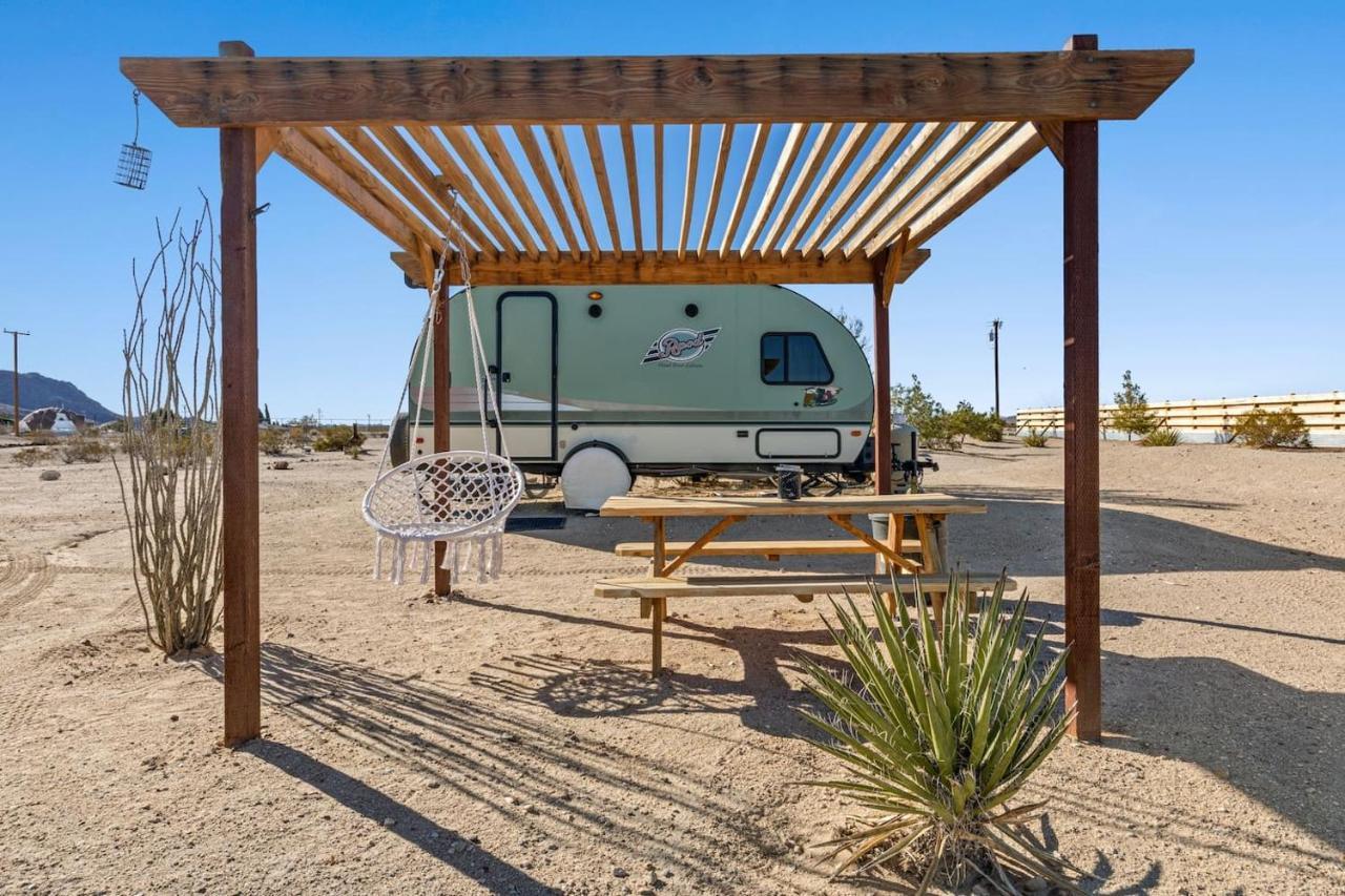 Campsite Jt Village - Lil Miss Daisy Joshua Tree