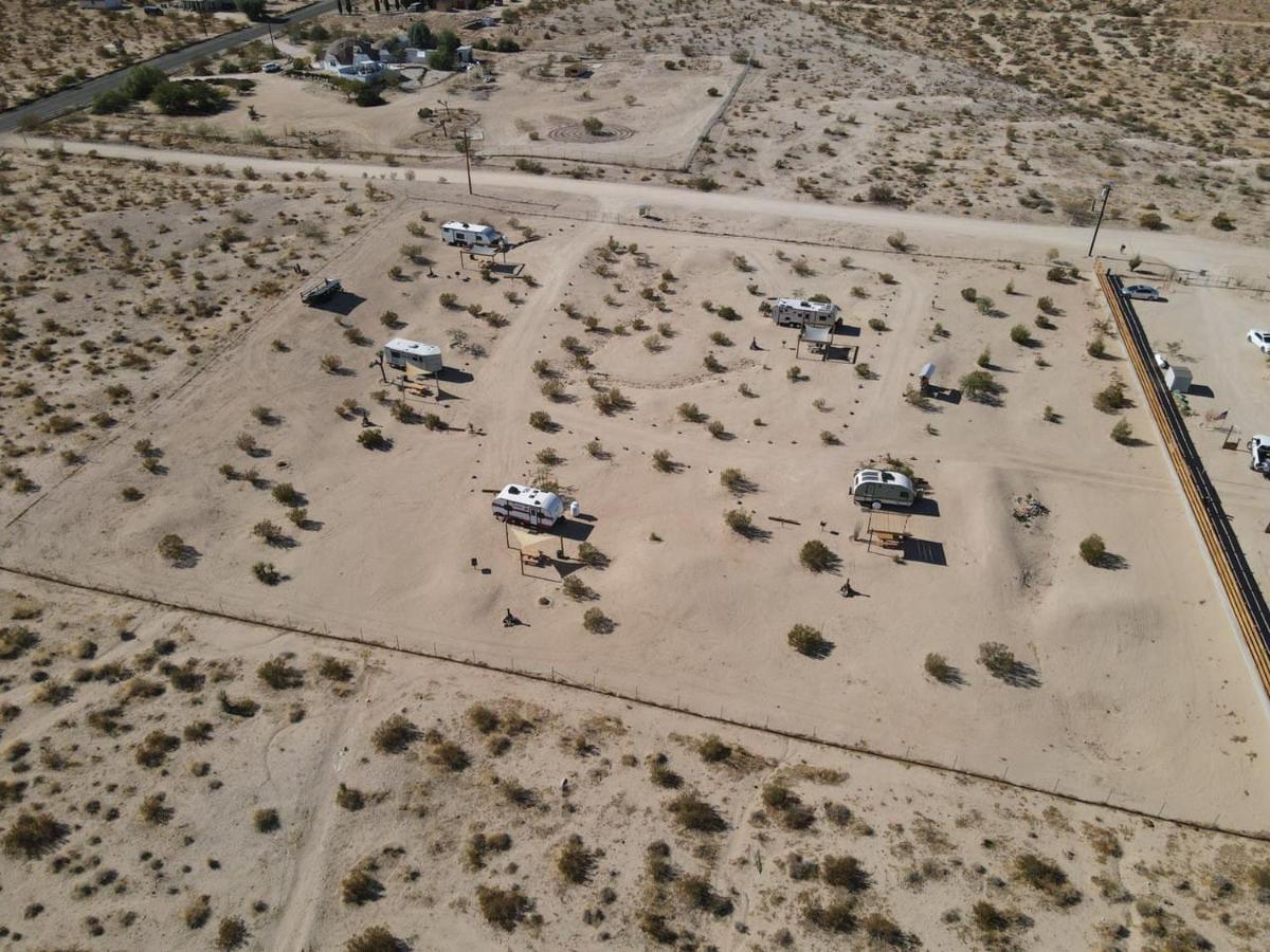 Campsite Jt Village - Lil Miss Daisy Joshua Tree